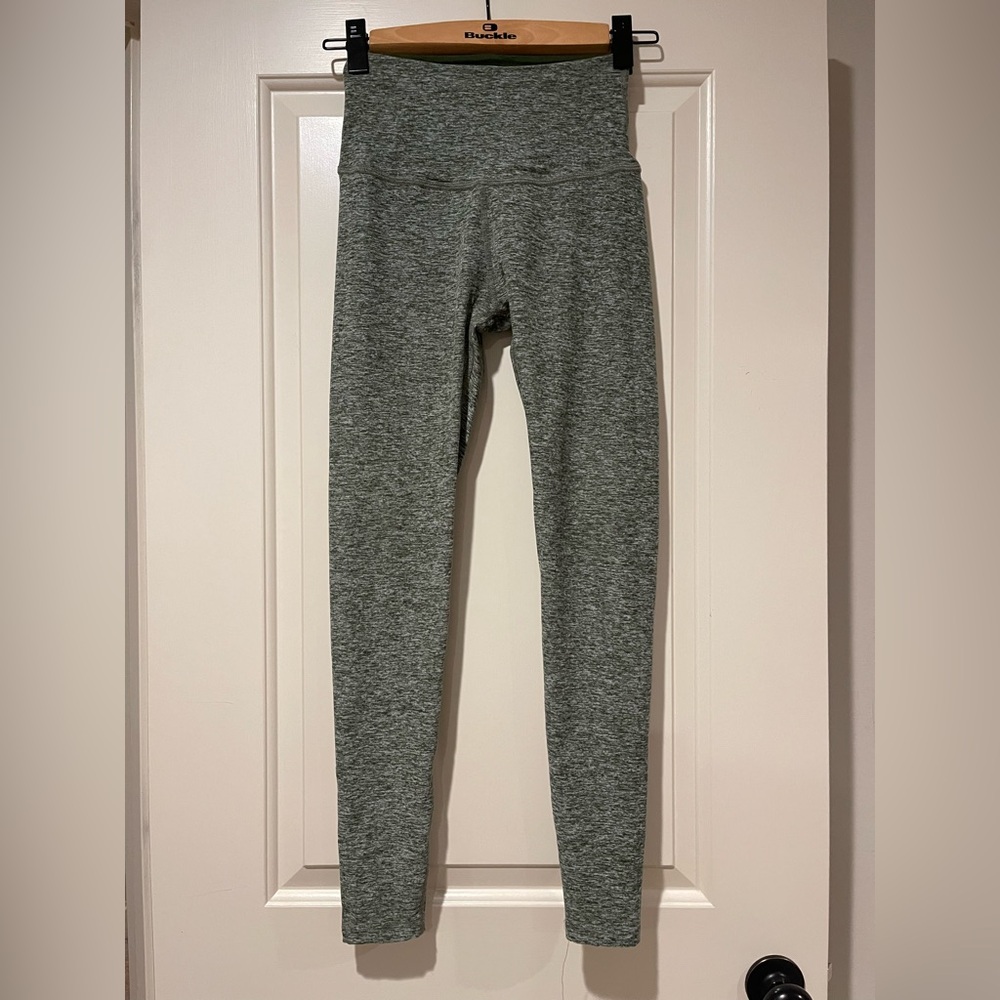 Beyond Yoga space dye legging green, sz M